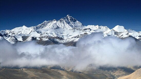 Everest dağının hündürlüyü yenidən ÖLÇÜLÜR