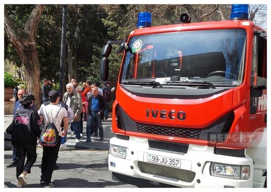 Bakının mərkəzində kafedə baş vermiş yanğın söndürülüb - YENİLƏNİB + FOTO