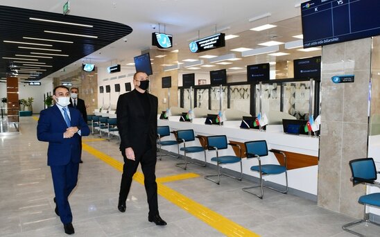 Prezident 2 saylı Gəncə regional "ASAN xidmət" mərkəzinin açılışında iştirak edib