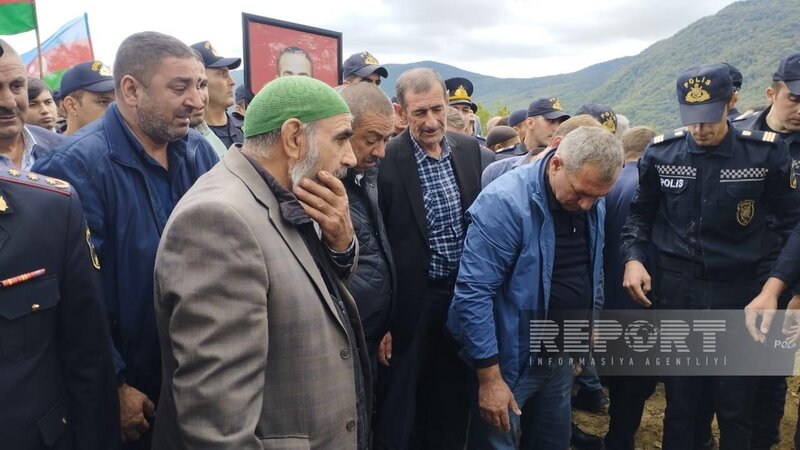 Füzulidə yol qəzasında həlak olan polis əməkdaşı Seyfi Abdullayev dəfn edilib - YENİLƏNİB