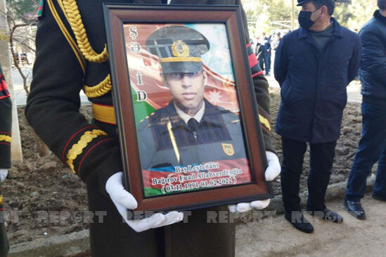 Kəlbəcərdə şəhid olan hərbi qulluqçu dəfn edilib - YENİLƏNİB + FOTO