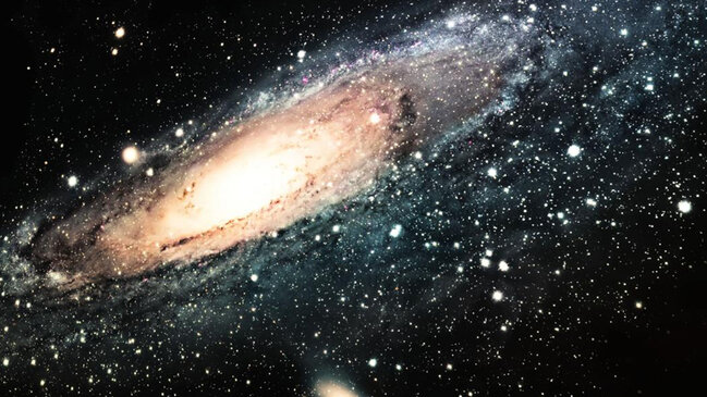 Kainatın genişlənməsi əvvəl düşündüyümüz kimi sürətlənmir - Yeni kəşf