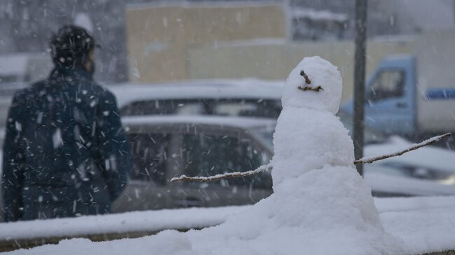 Bu saatdan Bakıya güclü QAR YAĞACAQ - 2 dərəcə şaxta - FOTO