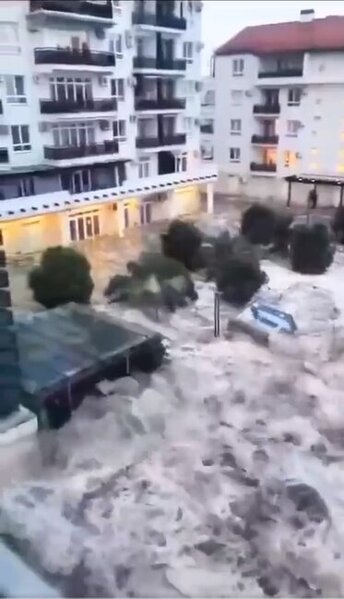 16 ilin ən qorxunc fırtınası! 2 milyon insan... - FOTO+VİDEO