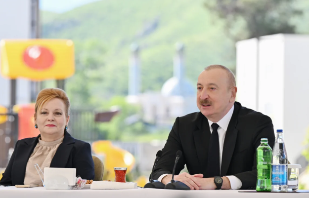 Prezidentdən Ermənistanı Azərbaycandan "qorumaq" istəyənlərə SƏRT MESAJ