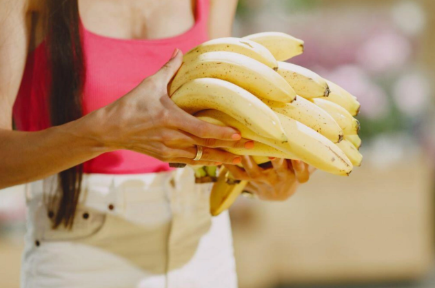 Hər kəsin faydalı bildiyi banan bu şəxslər üçün təhlükəlidir