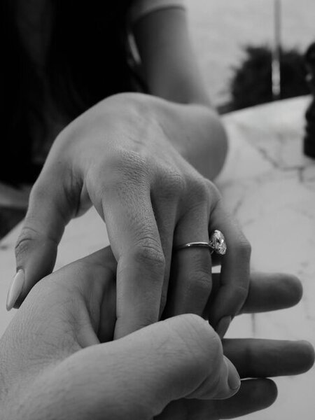 "Dünyanın ən gözəl qızı" evlənir - FOTO