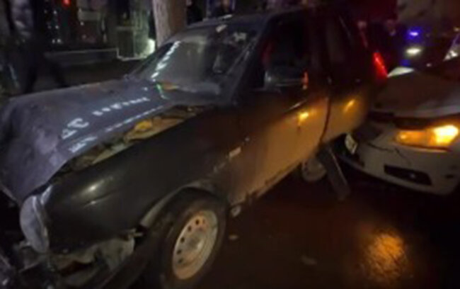 Sumqayıtda zəncirvari qəza - 8 maşın toqquşdu