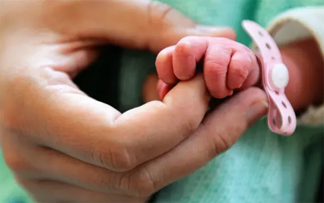 Döyüşdüyü torpaqda qızı dünyaya gəldi