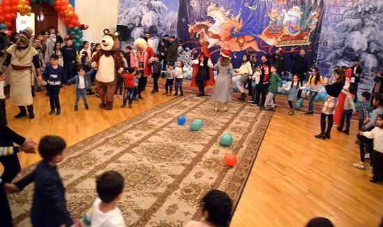 Şəhid və hərbçi ailələrinin uşaqları üçün bayram tədbiri keçirilib