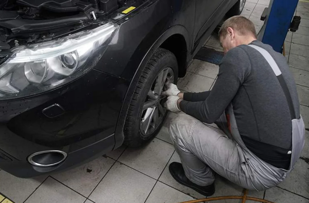 Avtomobil eksperti təkərlərdəki uğultunun səbəblərini sadalayıb
