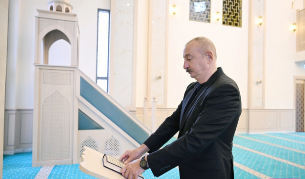 Hadrut qəsəbəsində inşa edilmiş məscidin açılışı olub