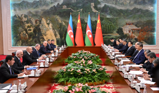 Tiencin şəhərində Azərbaycan Prezidenti İlham Əliyevin Çinin Sədri Si Cinpin ilə görüşü keçirilib