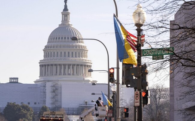 KİV: Ukrayna Rusiya hərbi aviabazalarına hücumları barədə ABŞ-ni əvvəlcədən xəbərdar edib