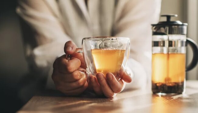 Yeməkdən dərhal sonra çay içmək olmaz - Yan təsiri var