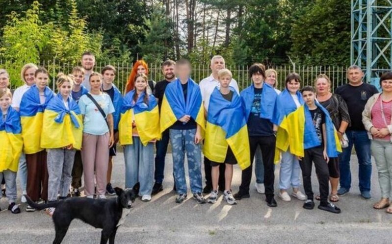 Müharibənin ilk günlərində Rusiyaya aparılan 5 ukraynalı uşaq vətənlərinə qaytarılıb