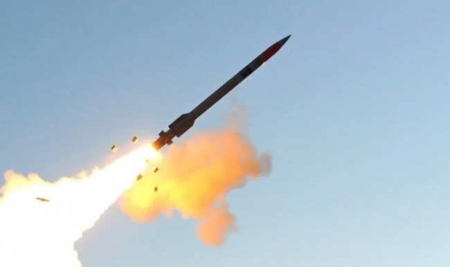 İsrail ərazisinə İrandan raket zərbələrinin endirildiyini elan edib