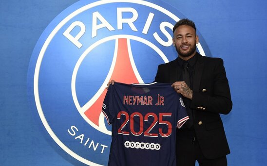 Neymar PSJ ilə yeni müqavilə imzaladı