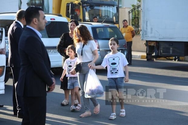 Bu gün daha bir neçə ailə Laçın şəhərinə yola salınır - FOTO