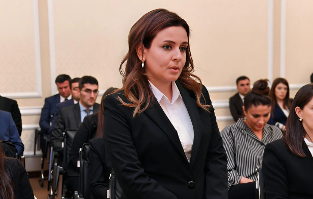 Sumqayıtda qəzada ölən hakimin anası bir milyon manat təzminat istəyib