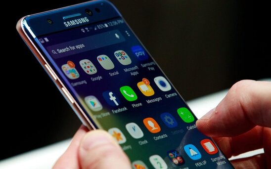 "Samsung" yenidən smartfon satışında lider olub