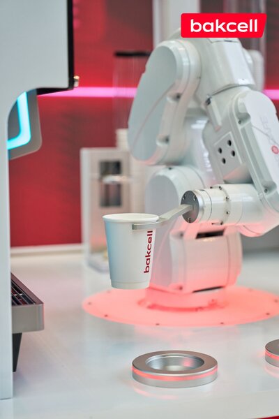 "Bakcell" "INMerge" Sammitində ən son innovasiyalarla çıxış edir