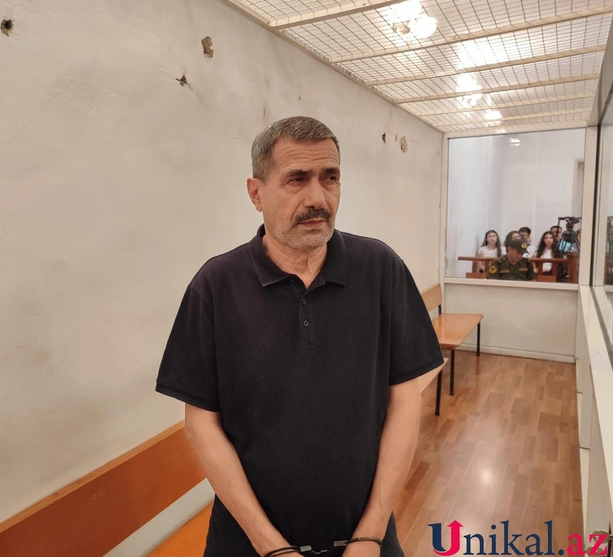 Ata qızını öldürmək istədi: Telefonunda əxlaqsız şəkillərini görübmüş