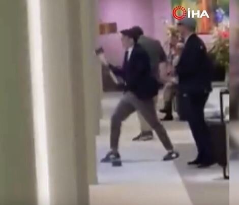 Sərgidə belə oğurluq etdilər-VİDEO