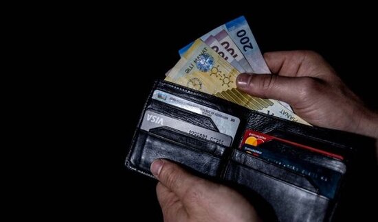 Azərbaycanda fəxri adlara görə verilən təqaüdlərin məbləği açıqlandı