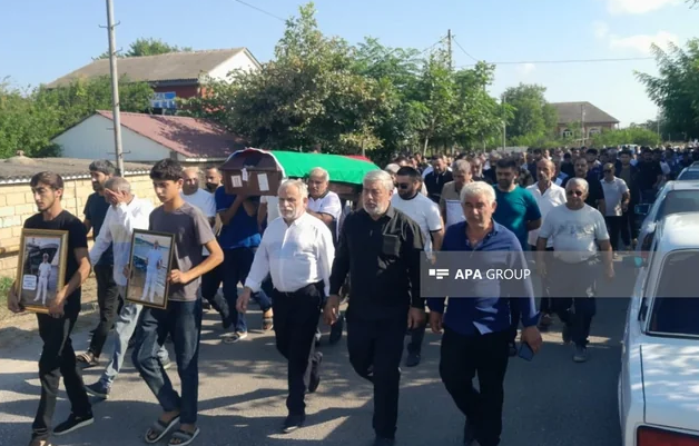 Odessa yaxınlığında vurulan gəminin kapitanı dəfn edildi - FOTO