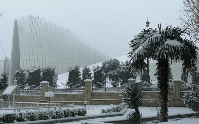 Bakıda və Abşeron yarımadasında qarın hündürlüyü 2 sm olub