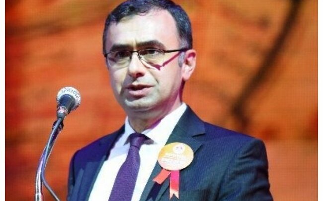 Professor: Beynəlxalq hüquq baxımından Yeni Kaledoniya Fransa ərazisi deyil