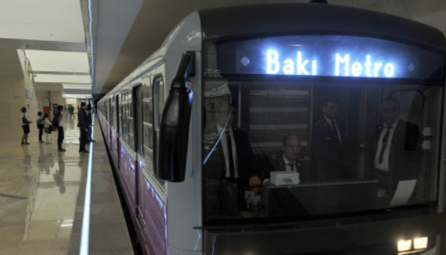 Bakı metrosunda jurnalist ölümdən döndü