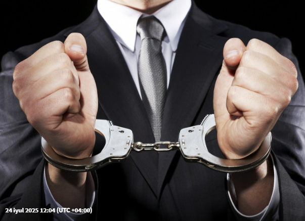 Film kimi OLAY: insanların pullarını alan səfir TUTULDU