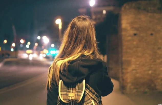 Bakıda səhər tezdən evdən çıxan qız itkin düşdü