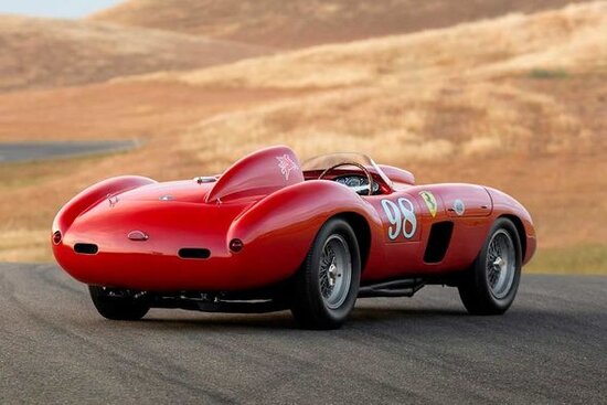 Əfsanəvi Şelbinin sürdüyü maşın hərraca çıxarıldı - FOTO