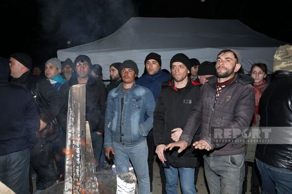 Soyuq, qaranlıq və azərbaycanlı fəalların müqaviməti - FOTO/VİDEO