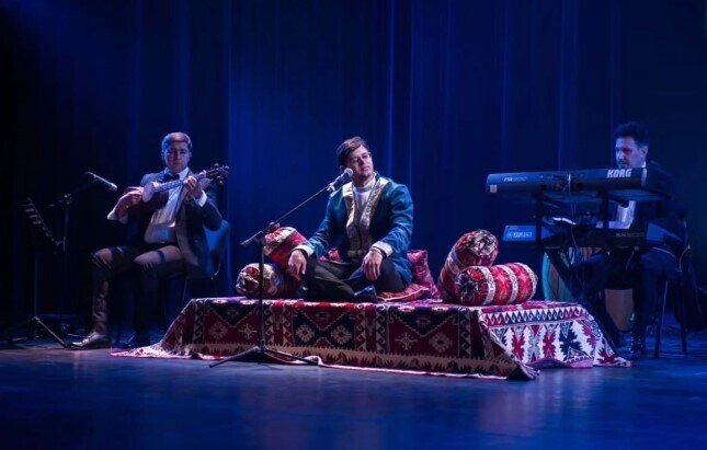 Sevilən sənətkar Murad Laçından Unudulmaz Gecə - "Şirin yuxun olaydım" Konserti Böyük Alqışlarla Qarşılandı