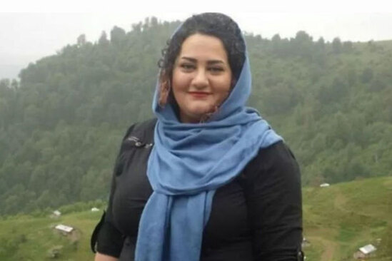 İranda qadın fəal həbsdən azad edildi - VİDEO