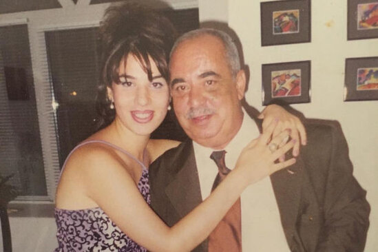 Yaşar Nurinin qızı: "Anam dalaşıb evdən gedəndə atam onu axtarmayıb" - VİDEO