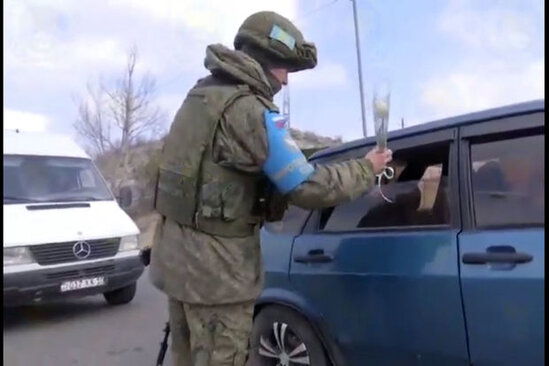 Sülhməramlıların erməni qadınlara "8 mart hədiyyəsi" separatçıların məzarına qismət ola bilər - VİDEO