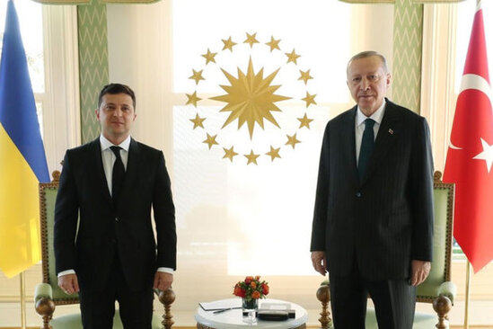 Ərdoğan Zelenski ilə İstanbuldakı sülh danışıqlarını müzakirə edib