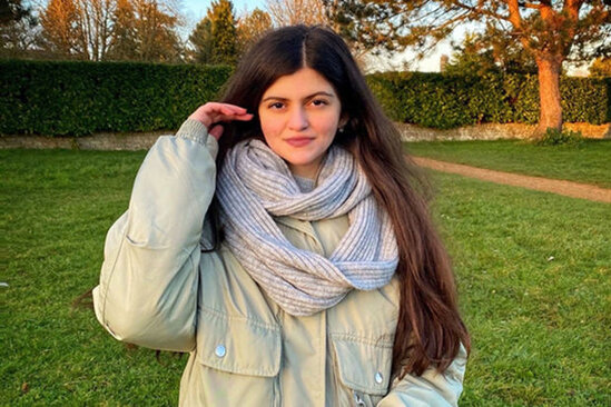 Səkkiz ölkənin 22 universitetindən qəbul qazanan qız DANIŞDI + FOTO