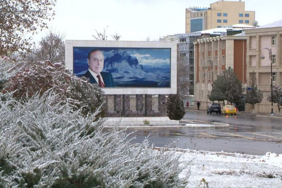 Naxçıvan şəhərinə ilk qar yağıb - FOTO
