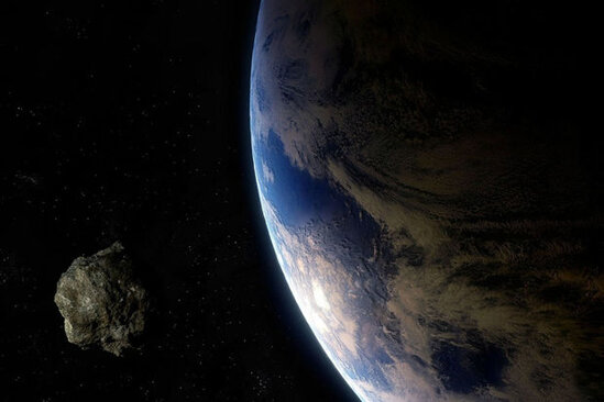 İki təhlükəli asteroid Yerə yaxınlaşır