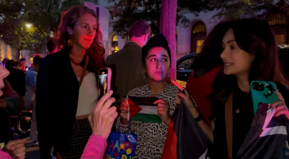 Tramp restoranda etirazla üzləşdi - FOTO