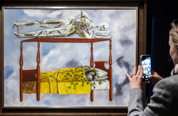 Frida Kalonun avtoportreti üçün rekord məbləğ - 55 milyon dollar ödənildi