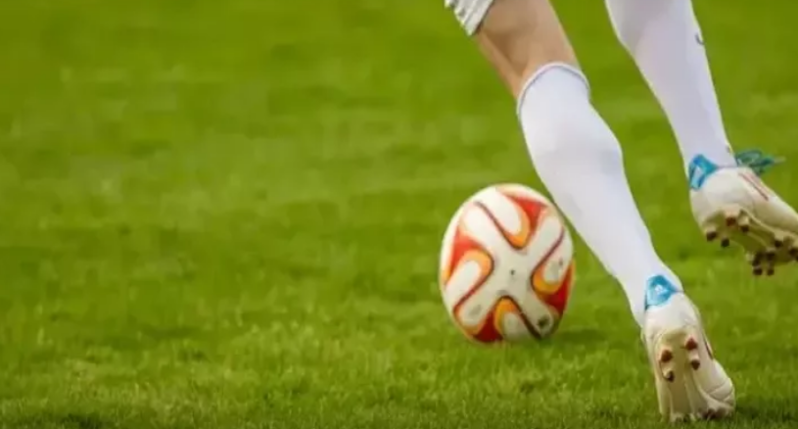Ulduz futbolçu müəmmalı şəkildə öldü