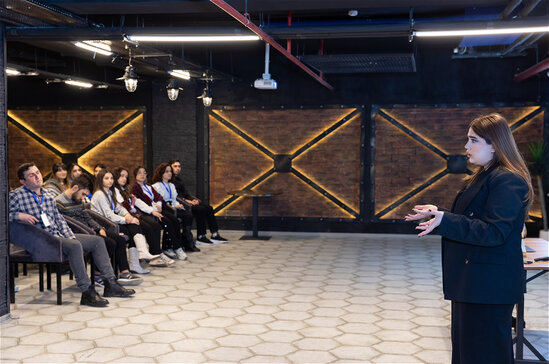 "İnnoMEDİA" layihəsi çərçivəsində növbəti seminarlar keçirilib