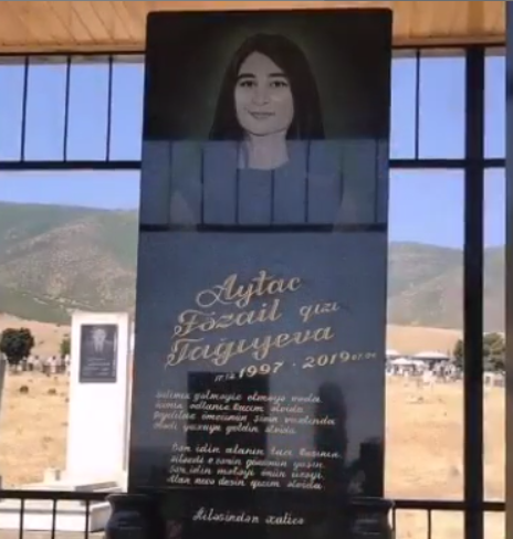 Azərbaycanda BƏDBƏXT HADİSƏ: Həkim məsuliyyətsizliyindən dünyasını dəyişən 22 yaşlı Aytacın məzarından - FOTOLAR